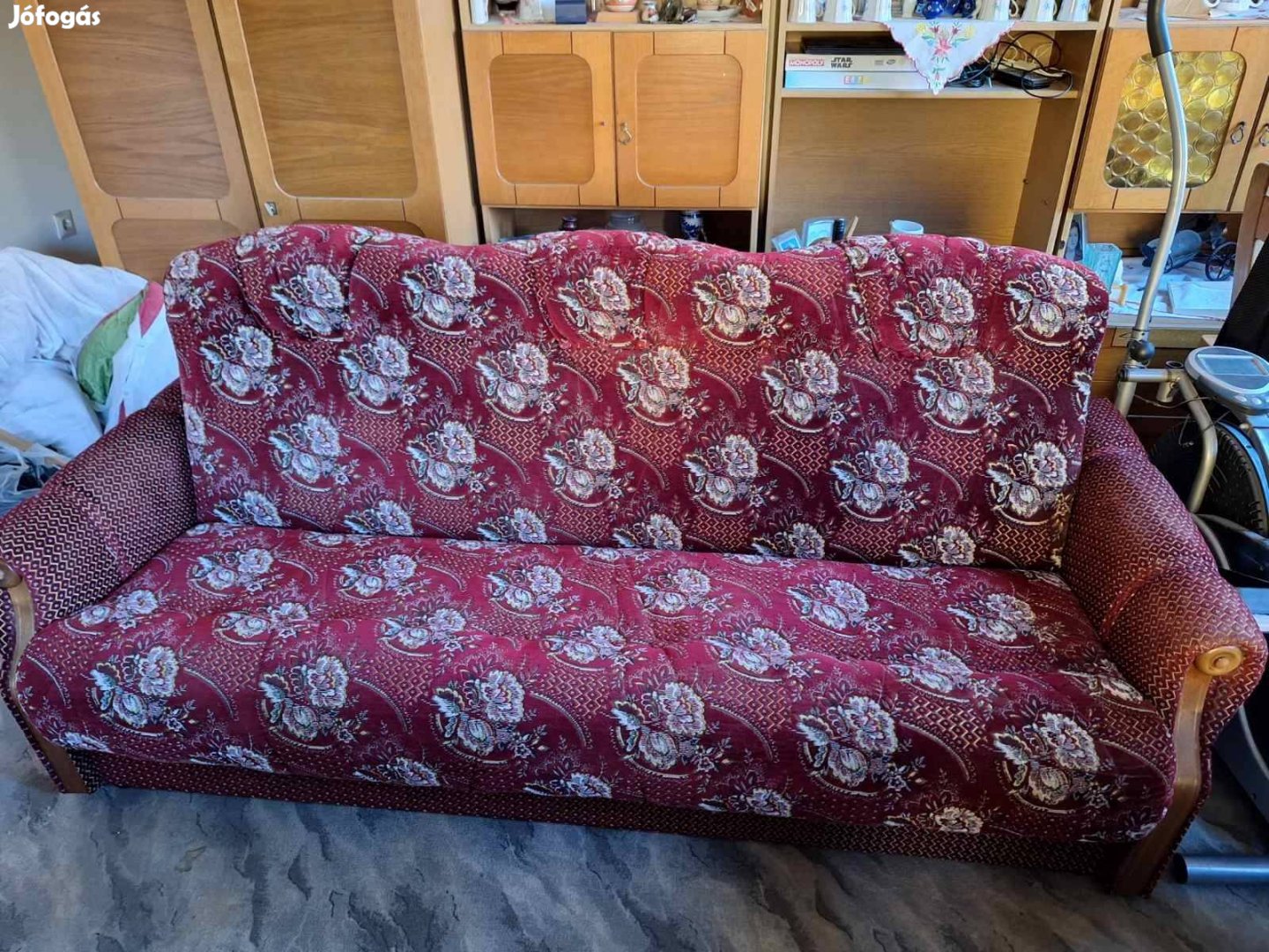 Kanapé alig használt fotel lábtartó