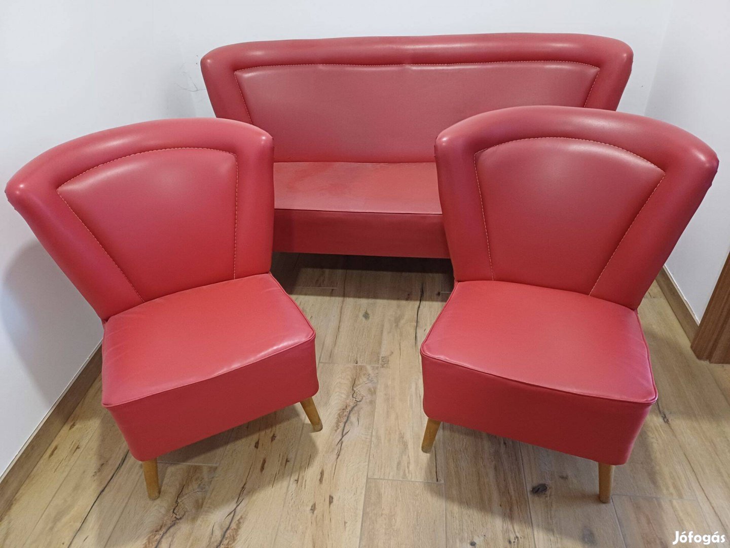Kanapé fotelekkel retro piros bőr ülő