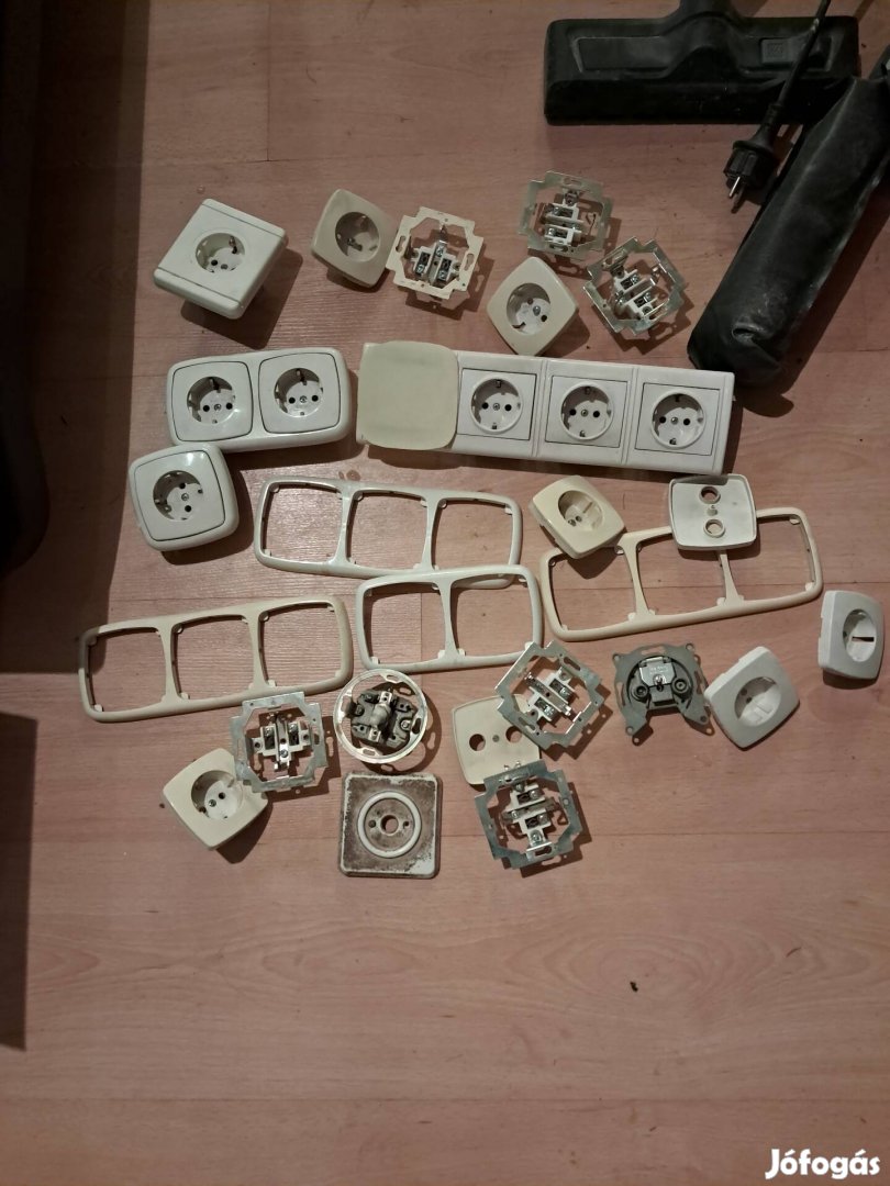 Kapcsolók, konnektorok