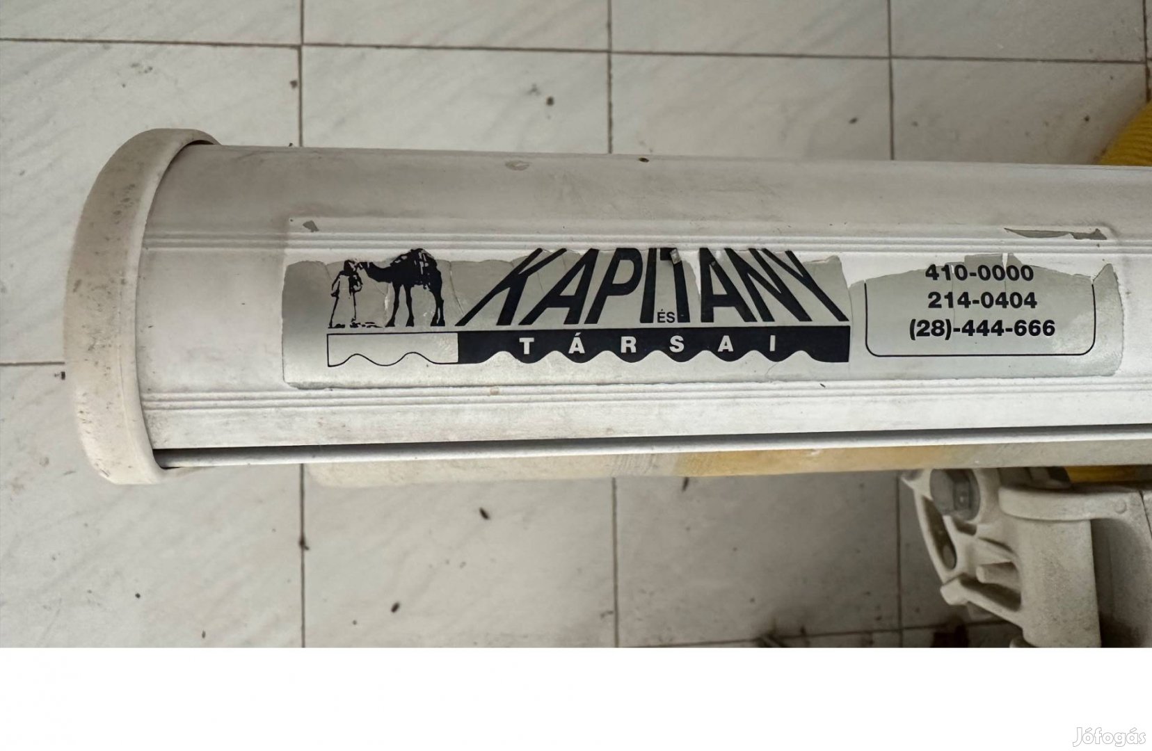 Kapitány márkájú Napárnyékoló napellenző