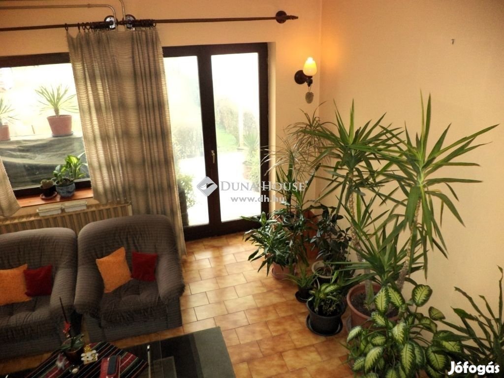 Kápolnásnyéki 148 nm-es ház eladó