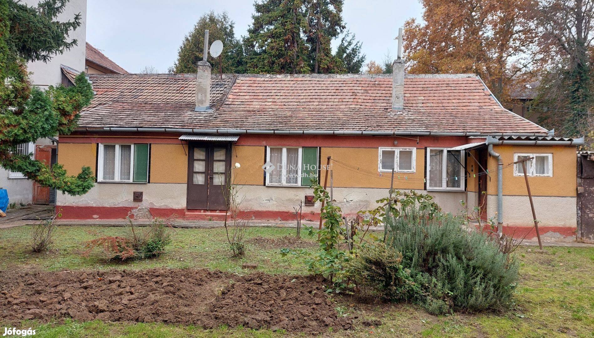 Kaposvár, Kossuth Lajos utcai belső udvari lakás eladó