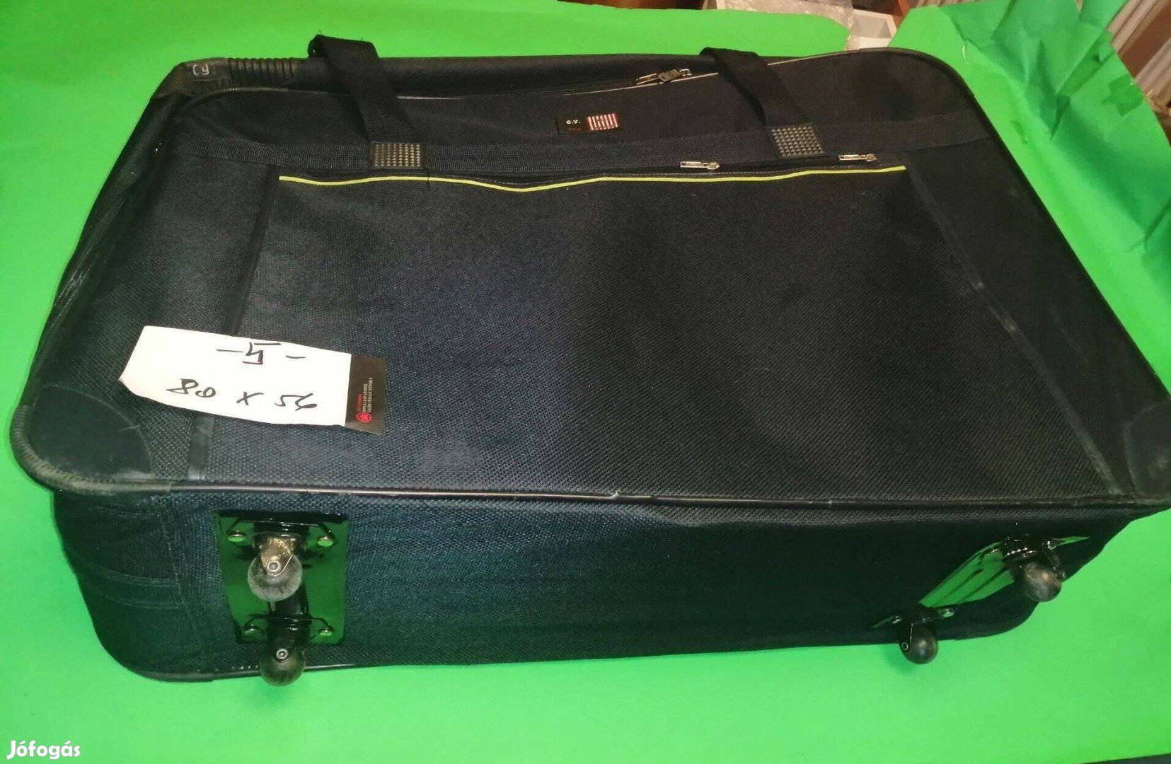 Kappa bőrönd 4 kicsi görgővel fekete 80x56 cm