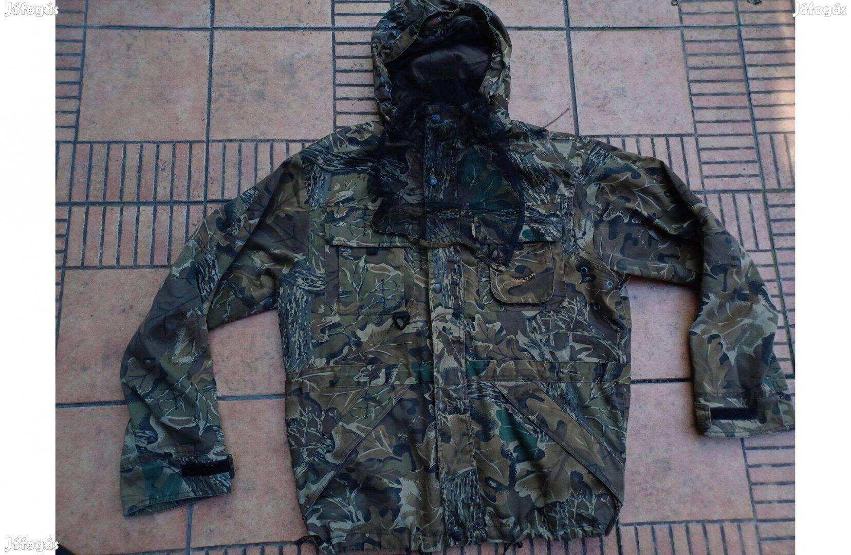 Kapucnis archálós katonai terepmintás vadász kabát XL