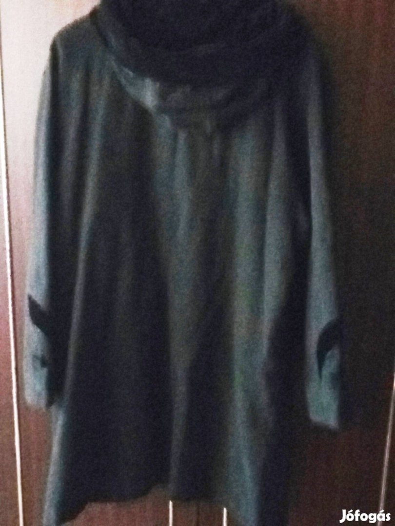 Kapucnis sötétszürke szövetkabát,jó hosszú újjal,újszerű46-m