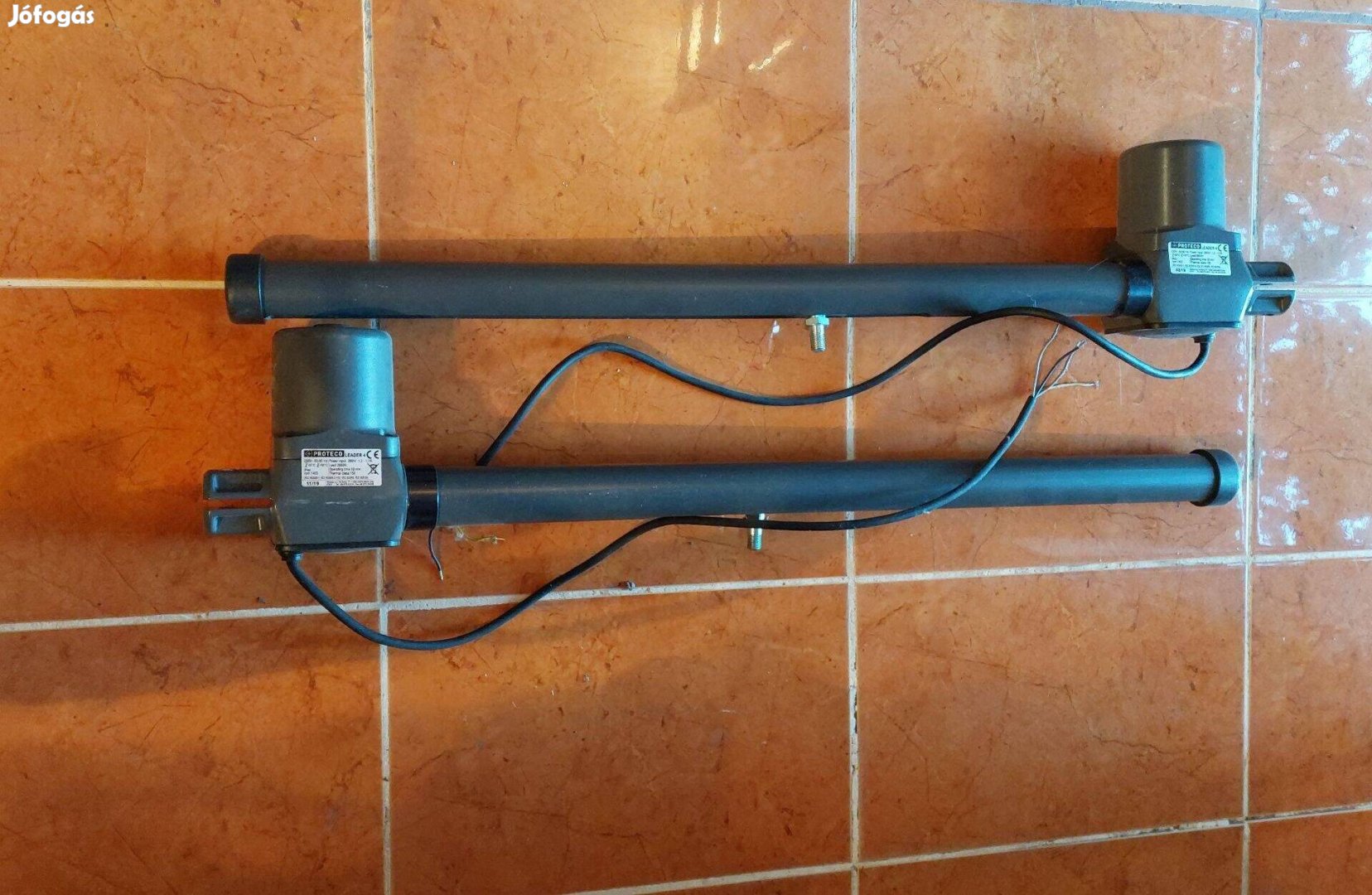 Kapumozgató motorok