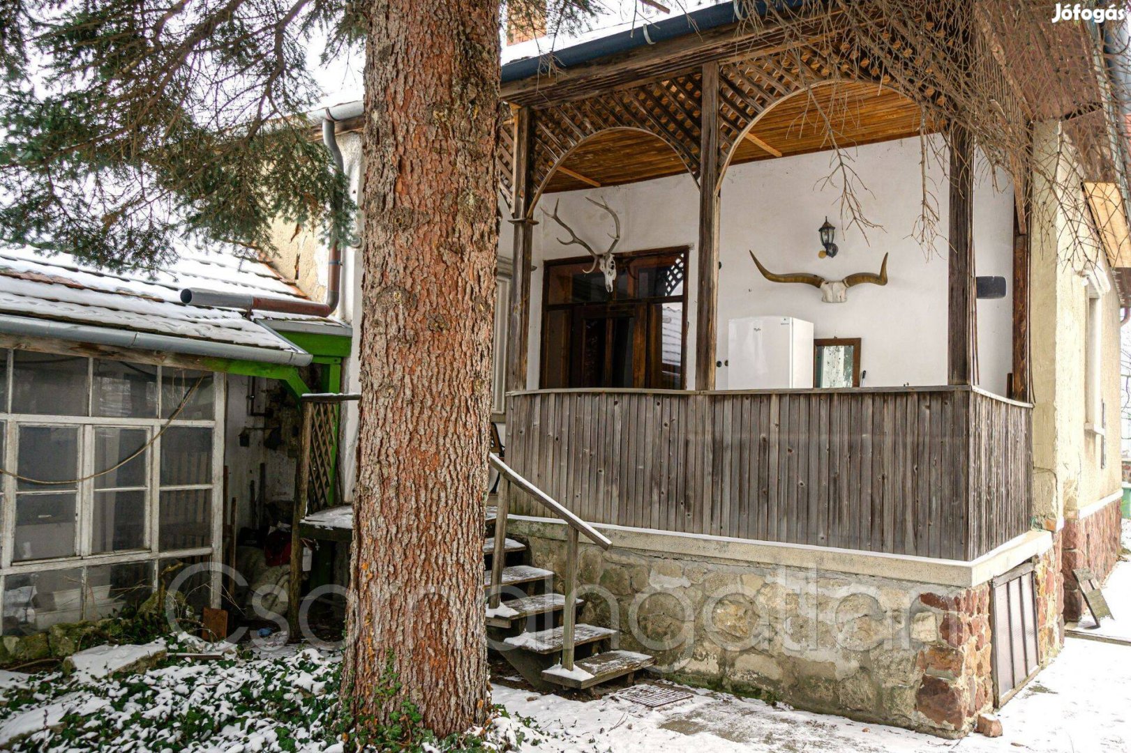 Kapuvár - 2 1 félszobás, nappalis, összkomfortos ház eladó