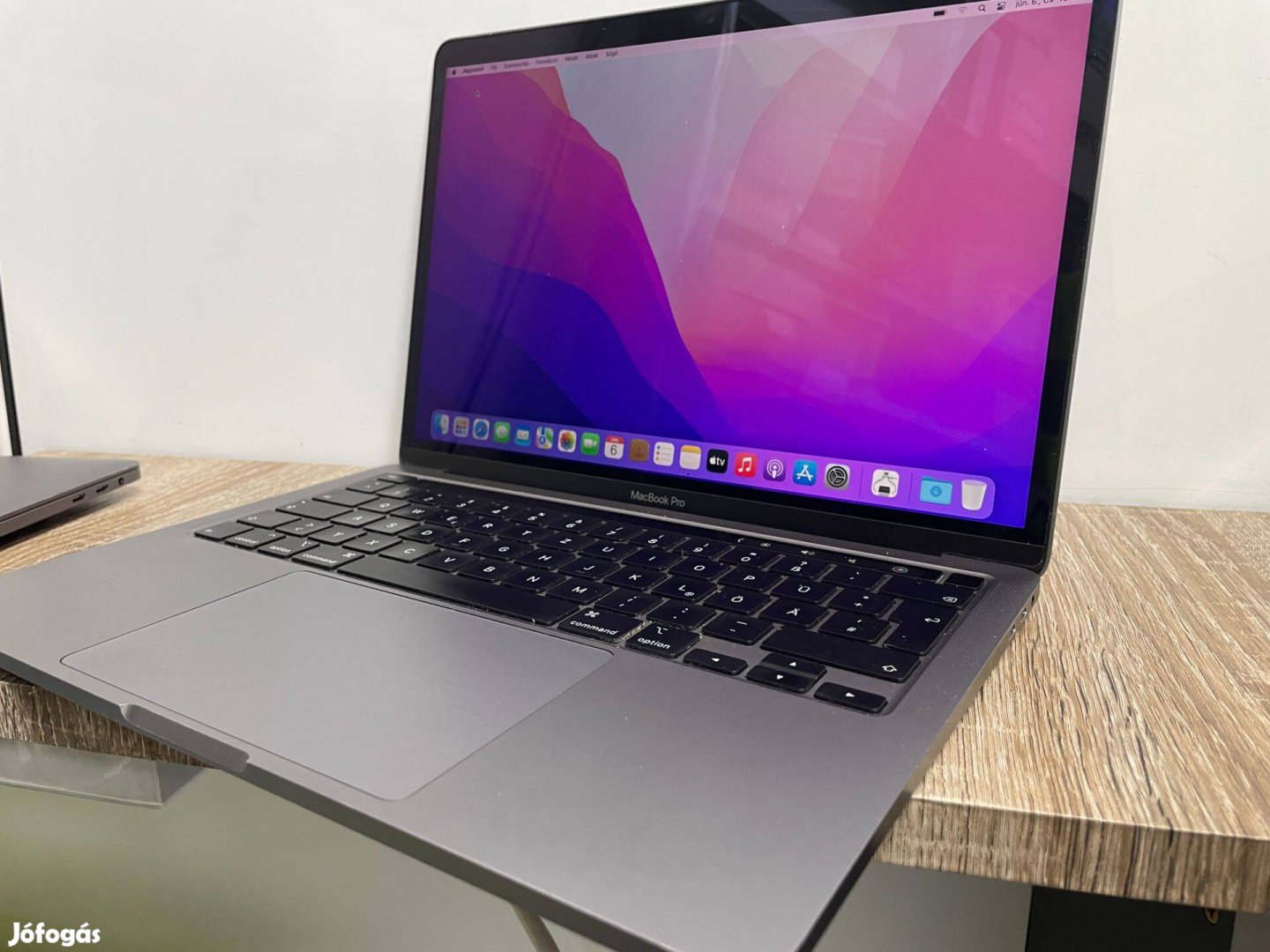 Karácsonyra Macbook Pro 13" 2020 Intel i5-10.gen 16GB /500GB Üzletből