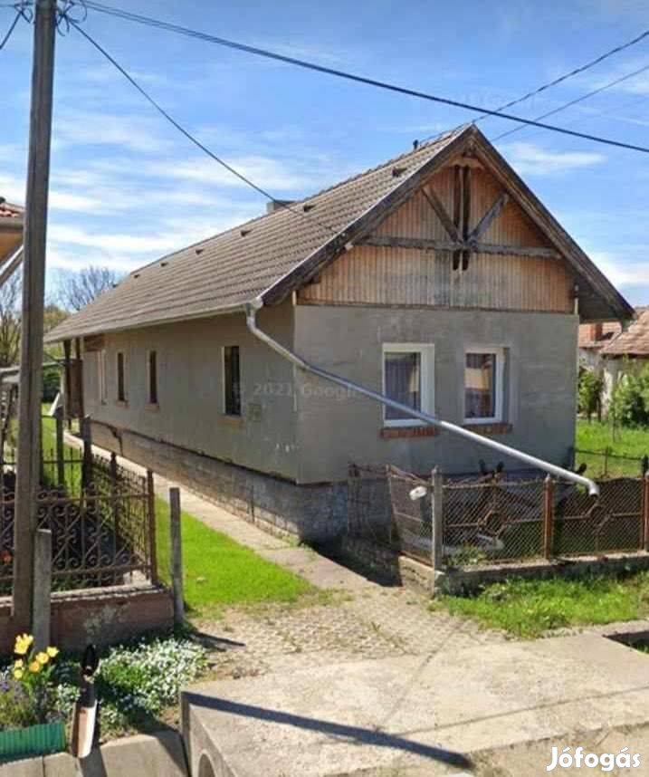 Karancskeszi családi ház eladó