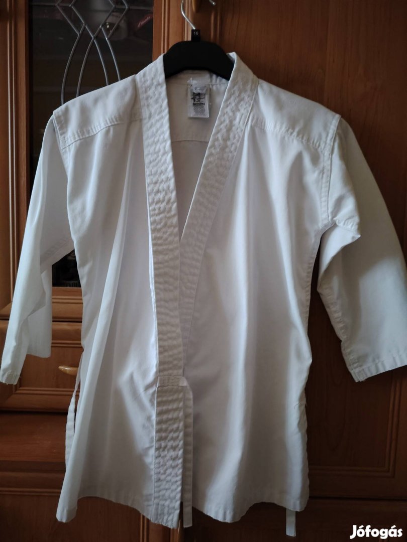 Karate ruha 130-as méret 