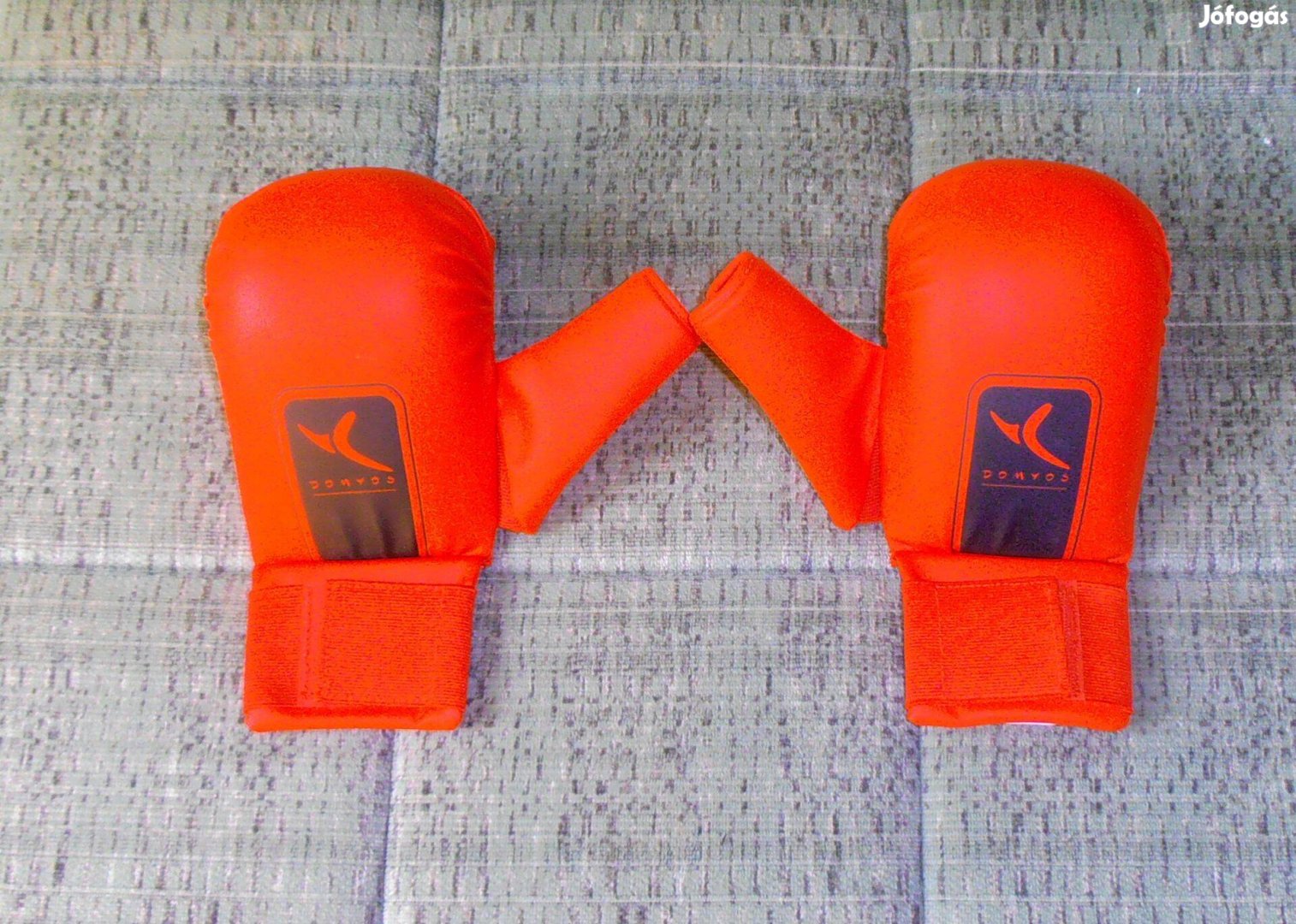 Karate védőkesztyű Domyos piros XL új