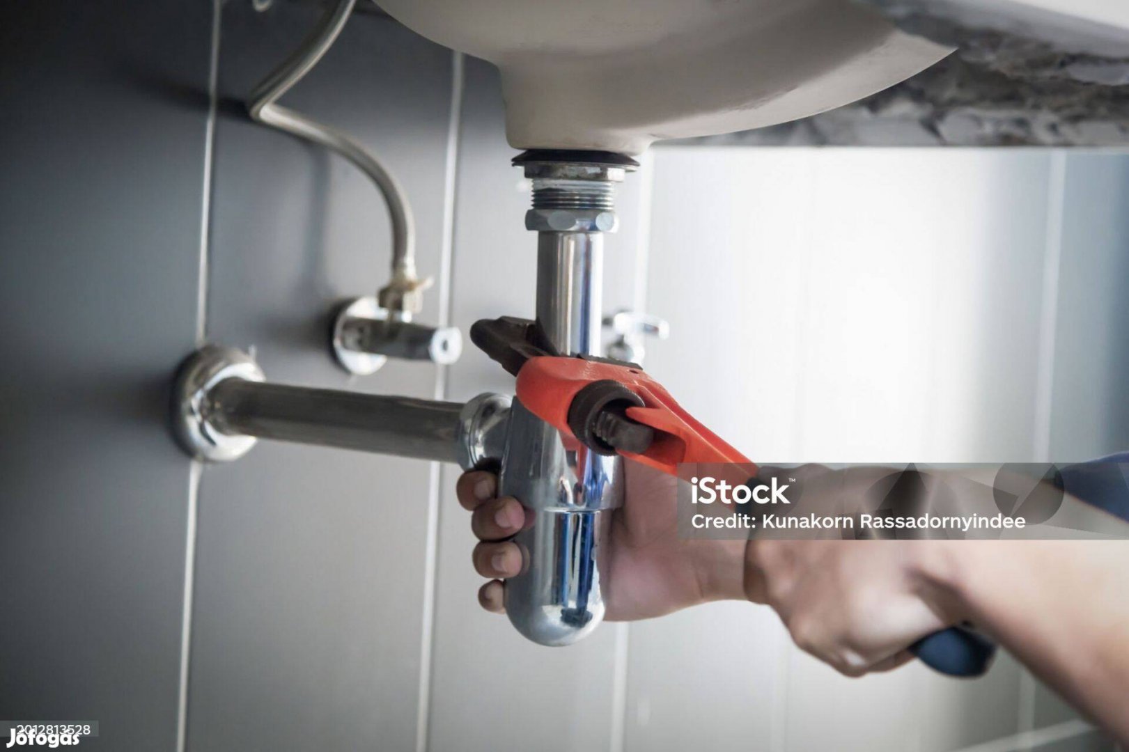 Karbantartó vízvezeték-szerelő Lehel Csarnok