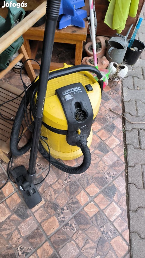 Karcher A2504 porszívó 