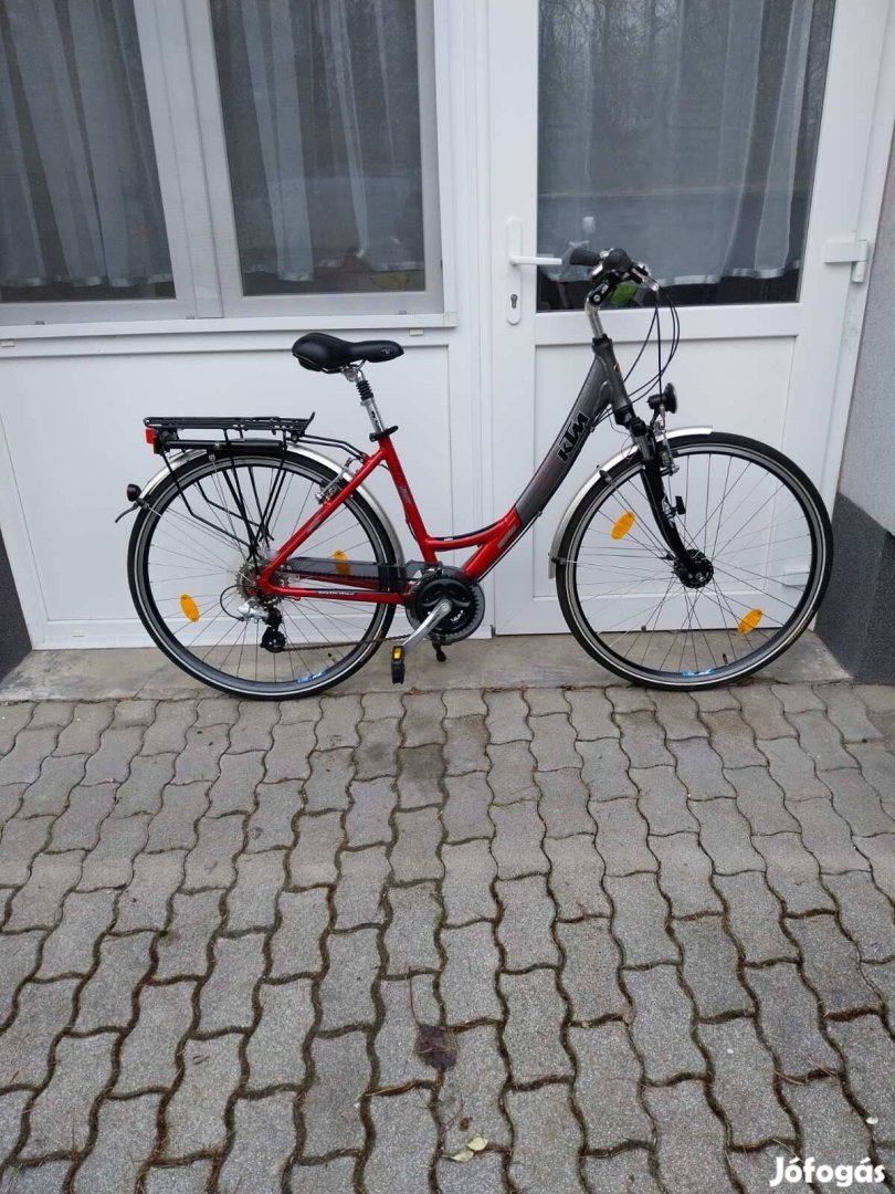 Karcmentes KTM 28-as női Trekking kerékpar