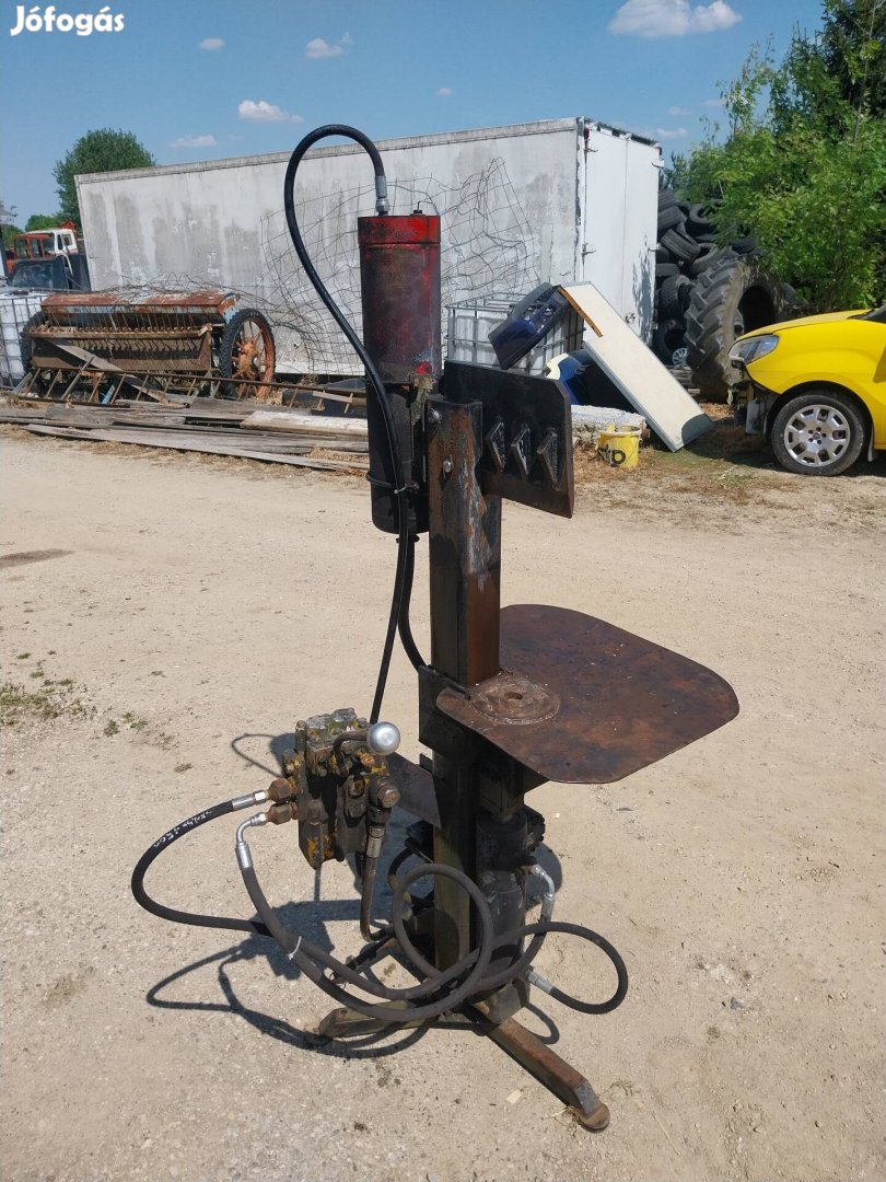 Kardános fahasító japán traktorokhoz Iseki Kubota Yanmar stb hasítógép