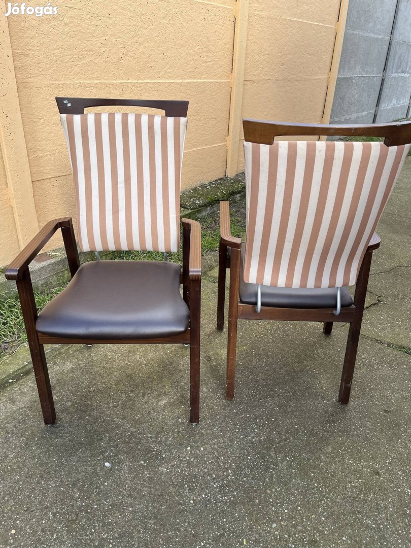 Karfás szék 2 db eladó 12000 db bp.17 ker