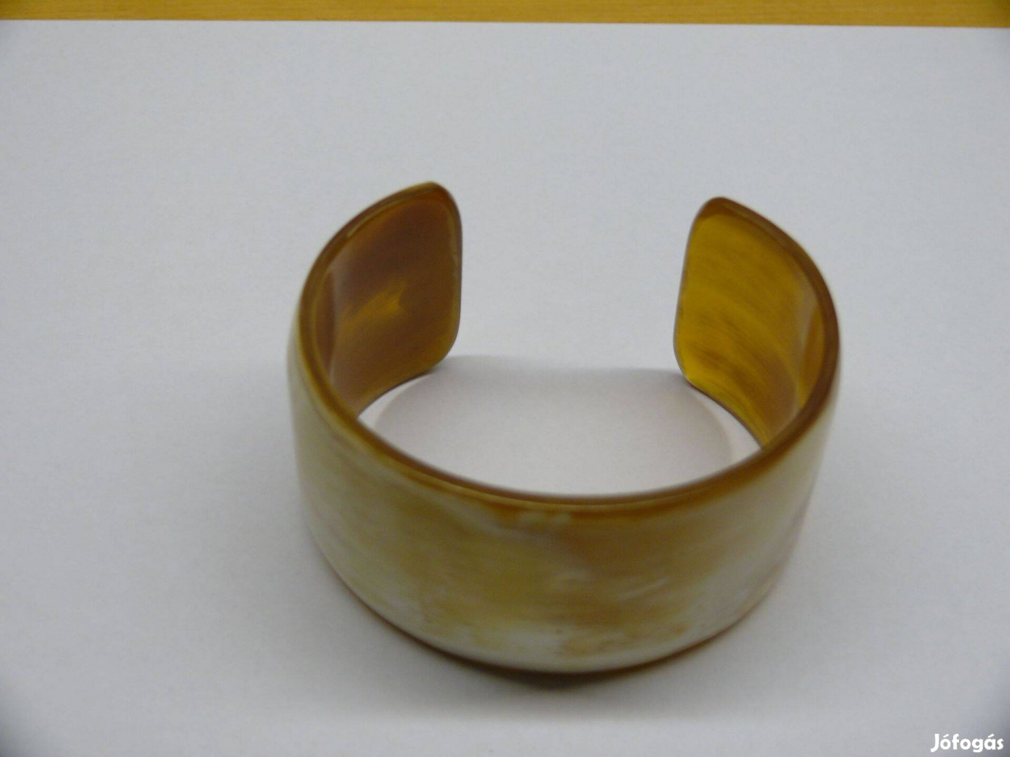 Karkötő csontból eladó!