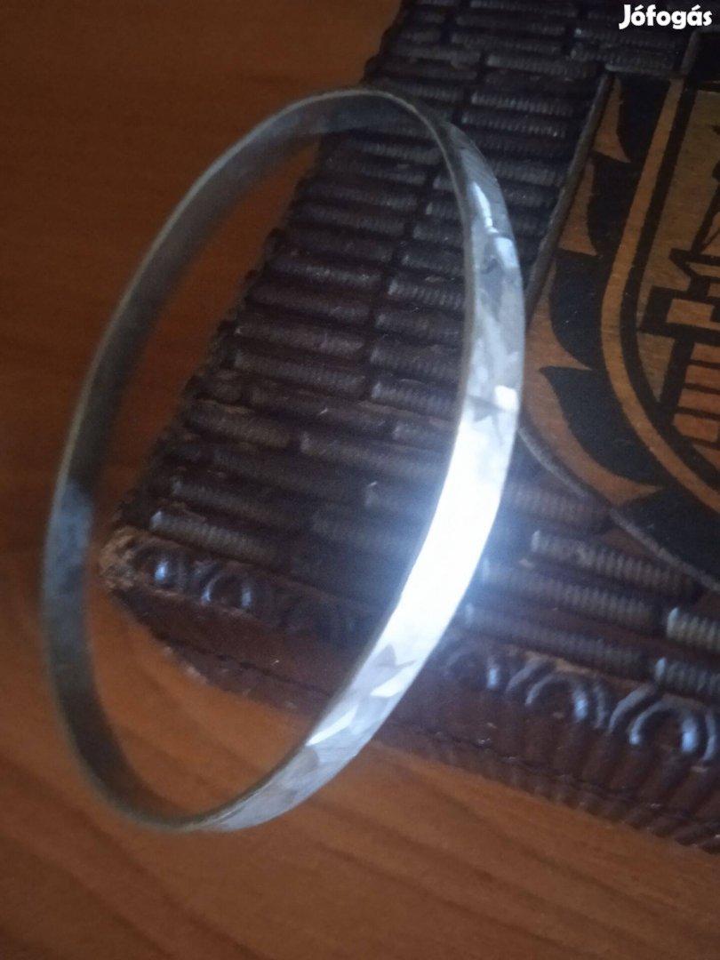 Karkötő karperc karóra