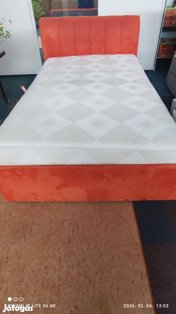 Kárpitos ágy 120cm-es