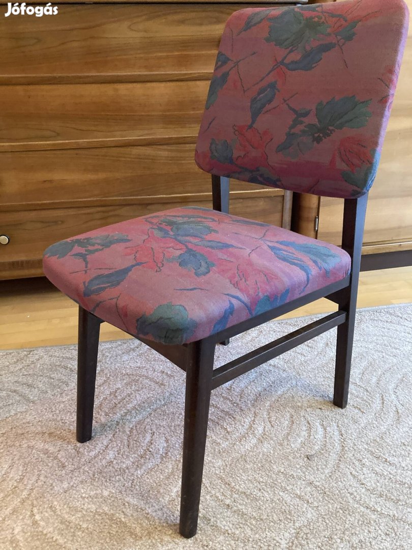 Kárpitozott fa szék 4db