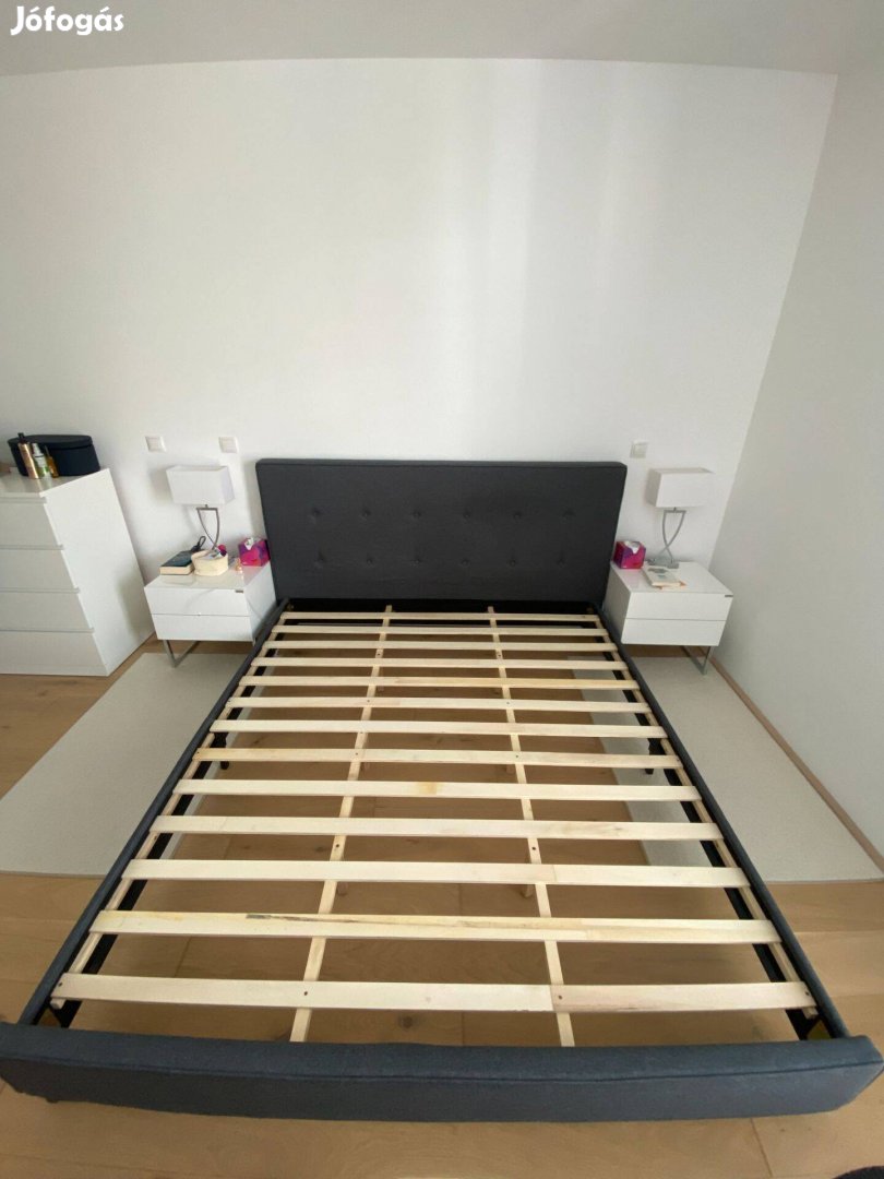 Kárpitozott sötétszürke ágy(keret) 180x200 cm