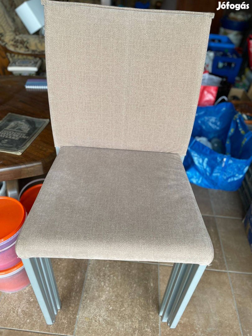 Kárpitozott székek