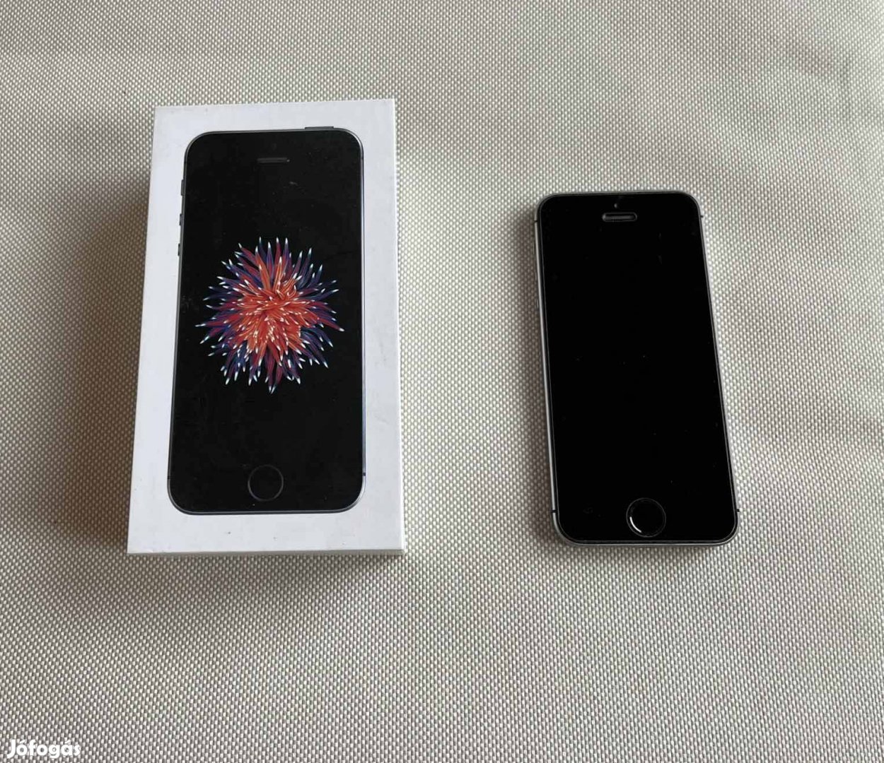 Kártyafüggetlen 2016-os Iphone SE (64GB) tökéletes állapotban