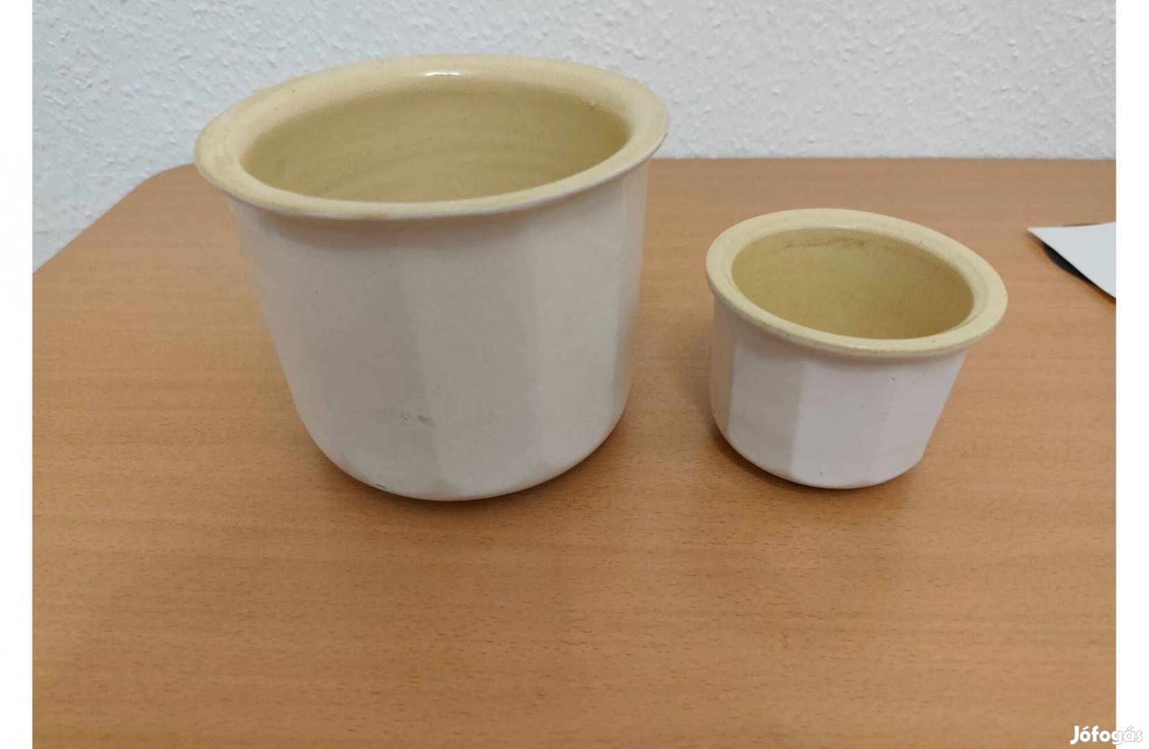 Kaspópáros cseréptartó