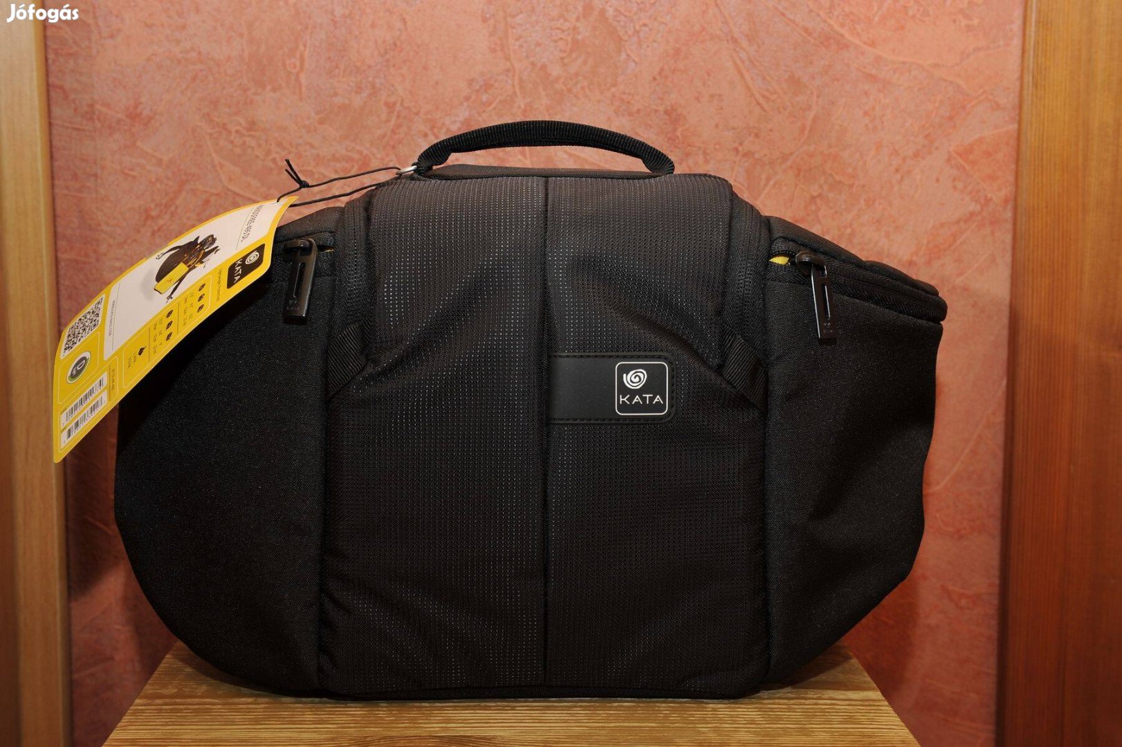 Kata D-Lite Handsfree-495 eredeti fekete Fotóstáska Új