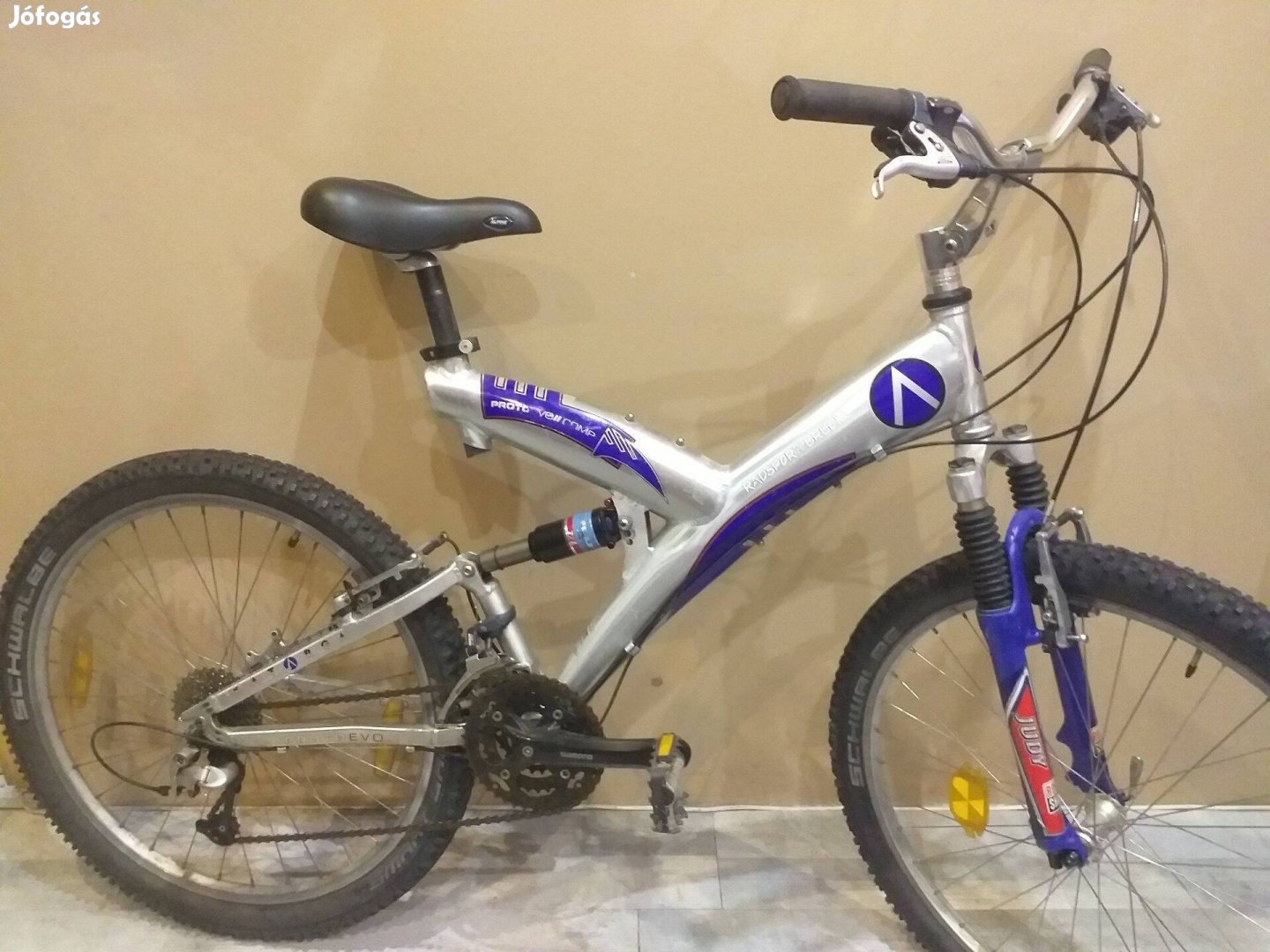 Katarga Proto Evo II kifejezetten könnyű alumínium kerékpár, bicikli