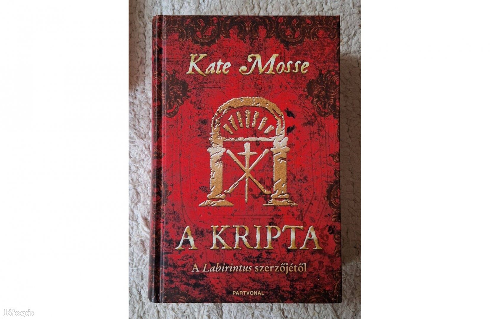 Kate Mosse - A kripta című új könyv.Karácsony, ajándék