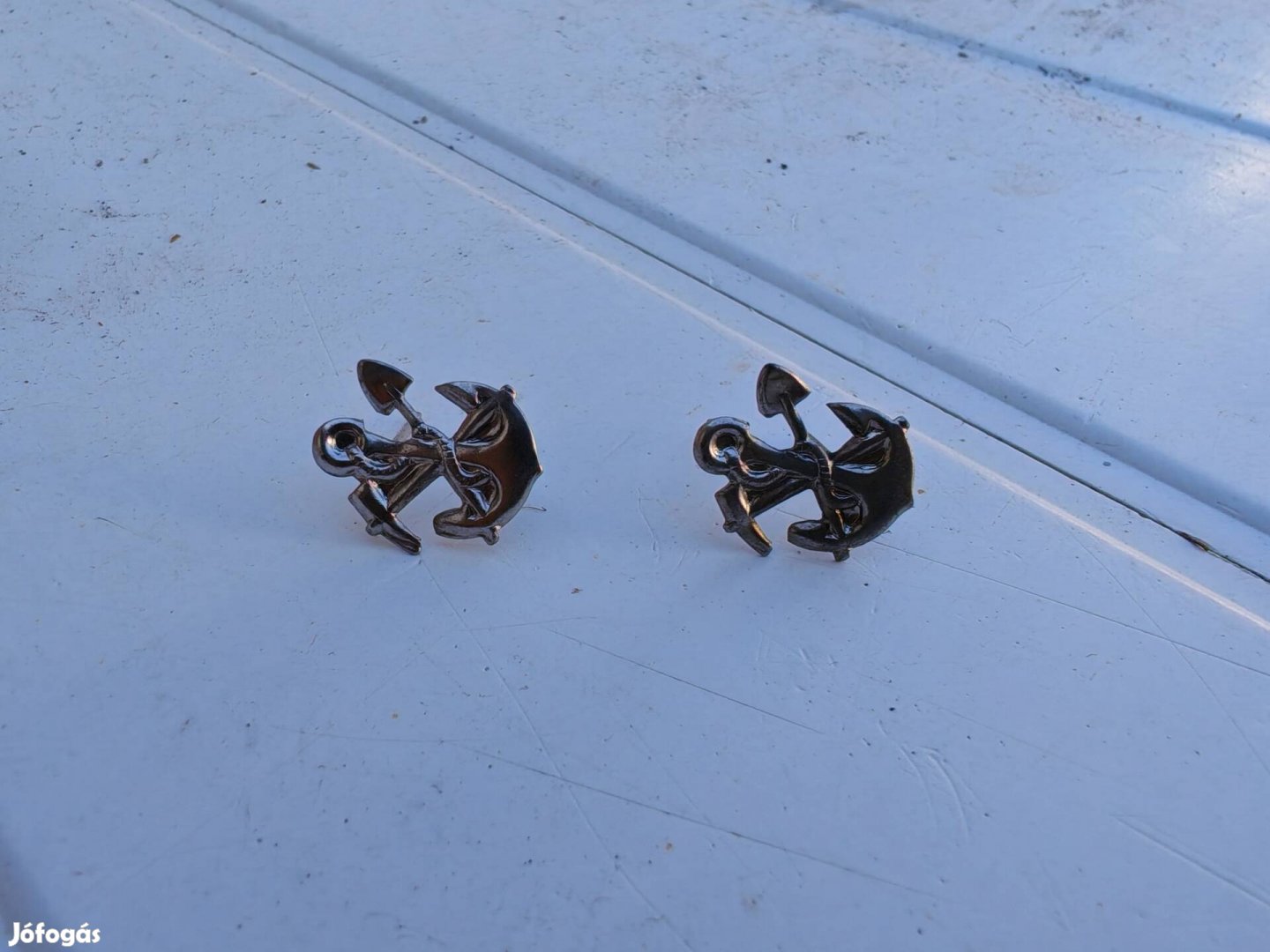 Katonai antik hajós jelvények