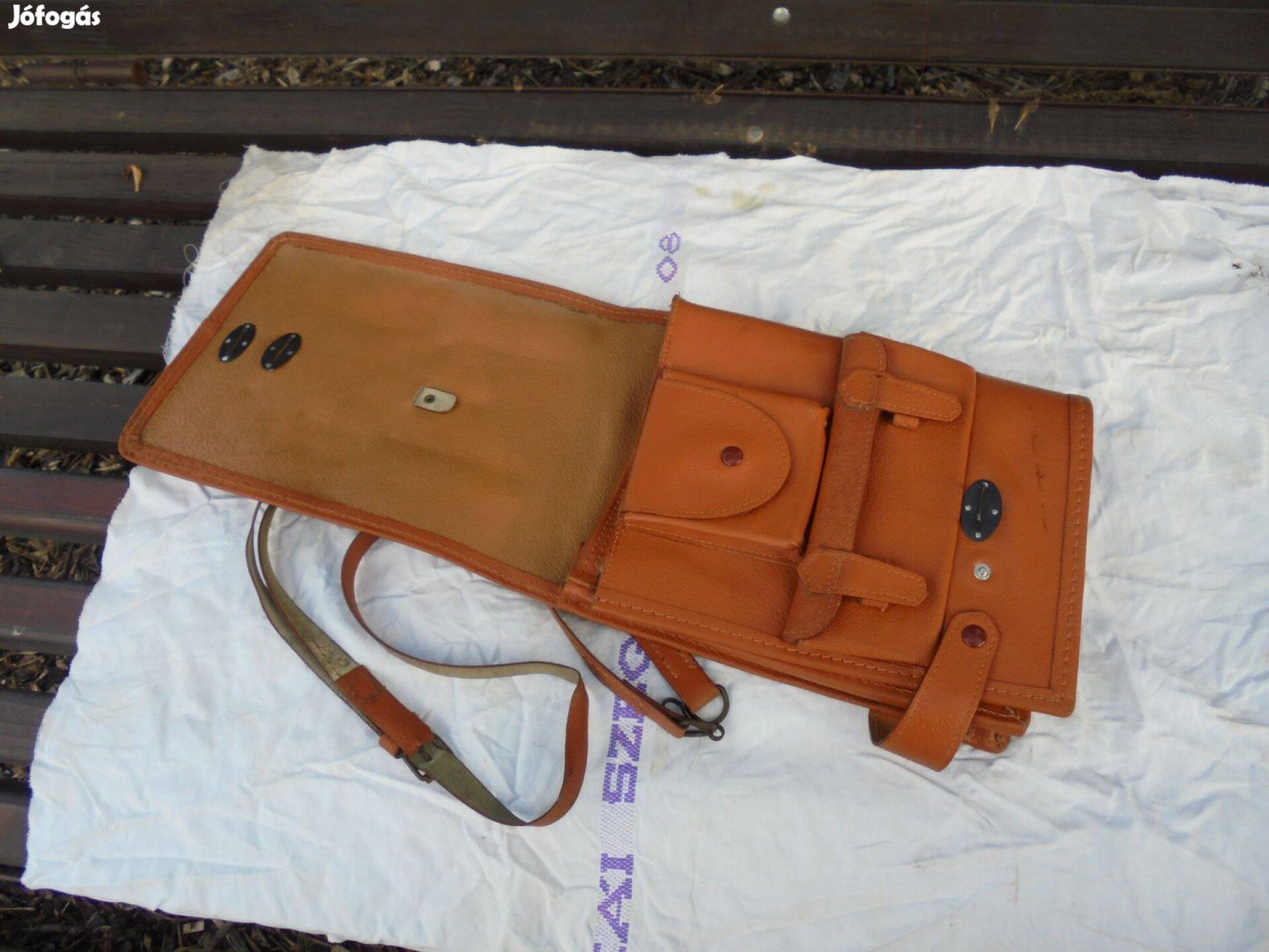 Katonai-honvédségi cuccok