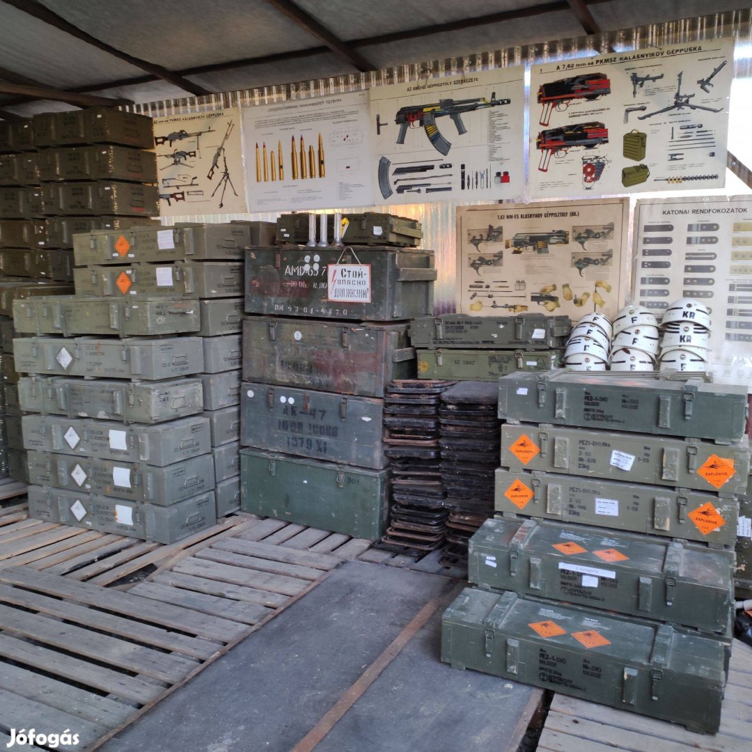 Katonai honvédségi értékesítésből faládák nagyon széles választékban