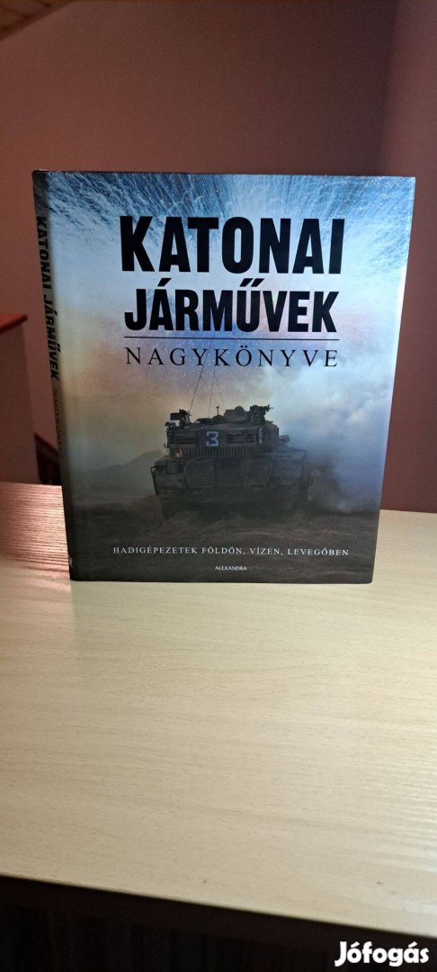 Katonai járművek nagykönyve