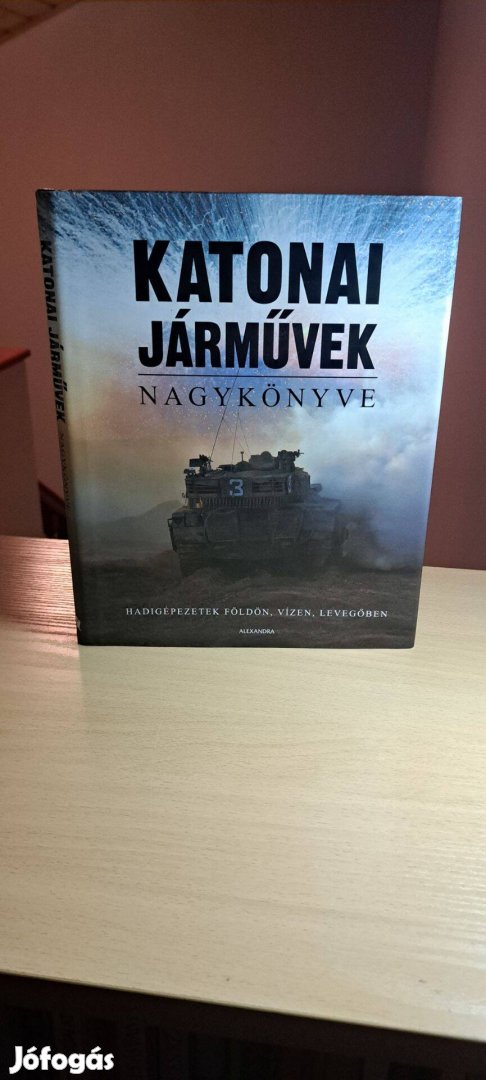 Katonai járművek nagykönyve