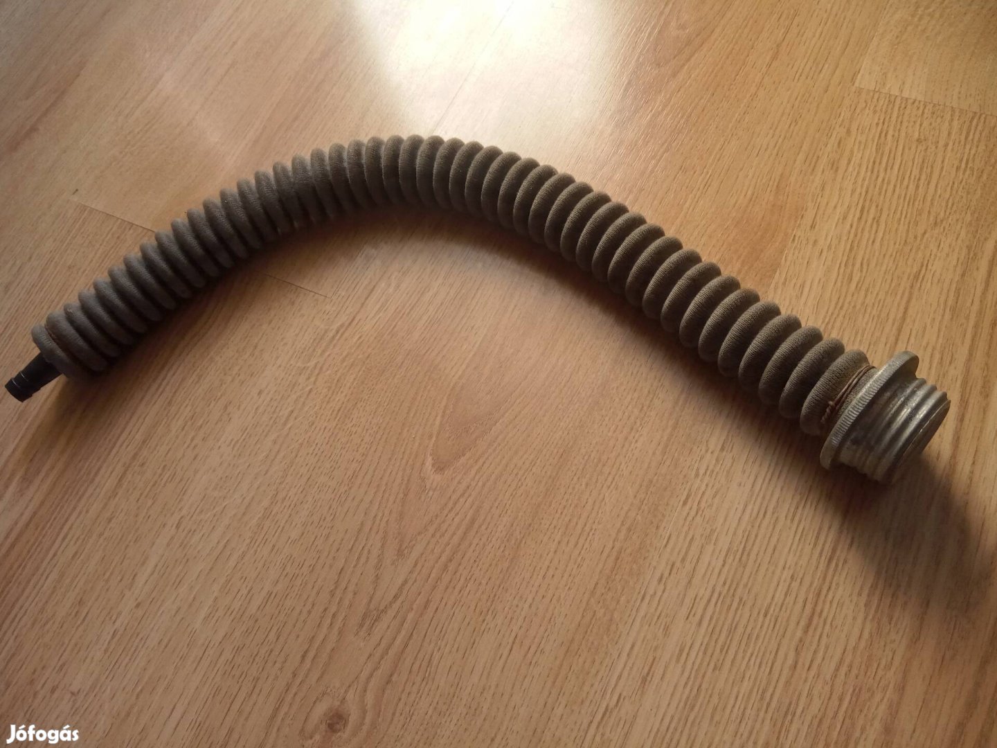 Katonai jellegű tárgy (szívócső)
