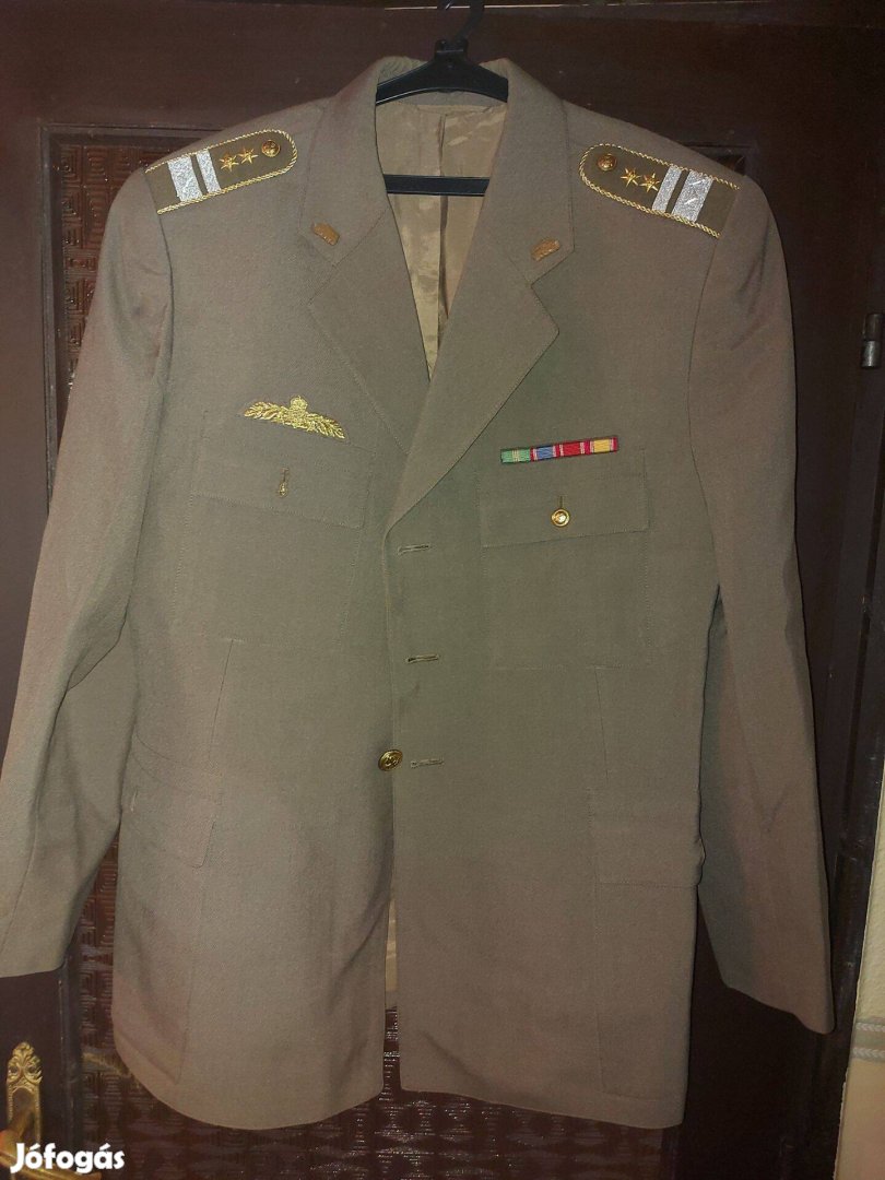 Katonai kabát zubbony esőkabát nagykabát 7db 4900Ft Eger