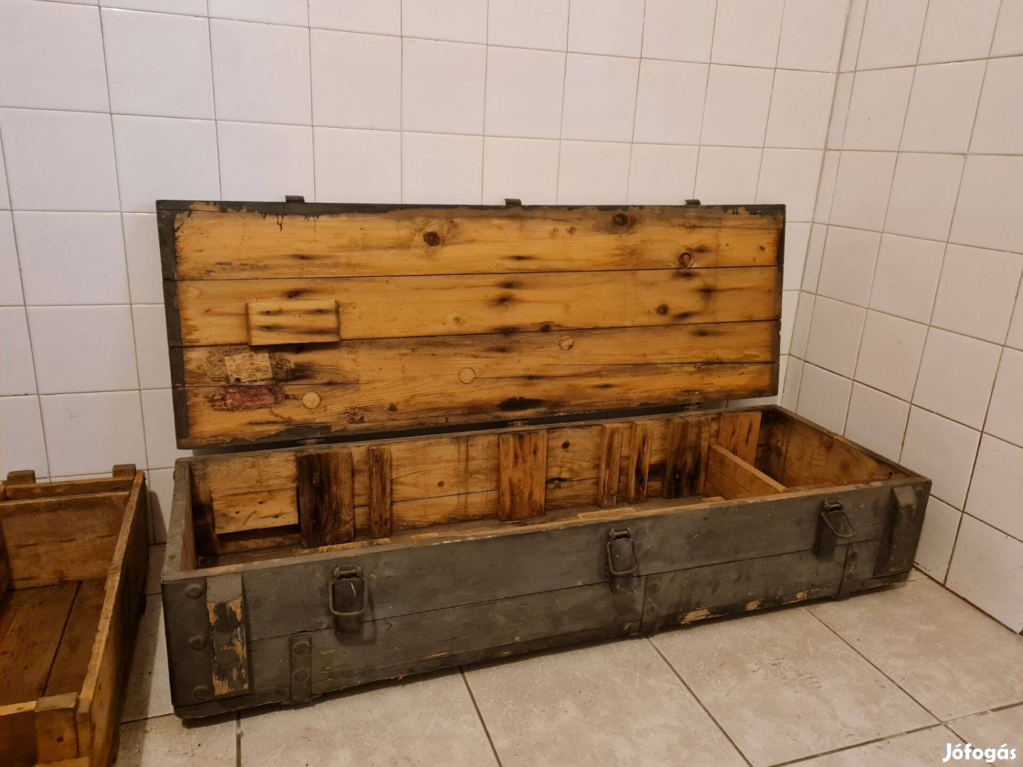 Katonai láda