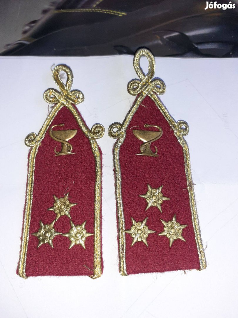 Katonai orvos százados társasági gallér hajtóka