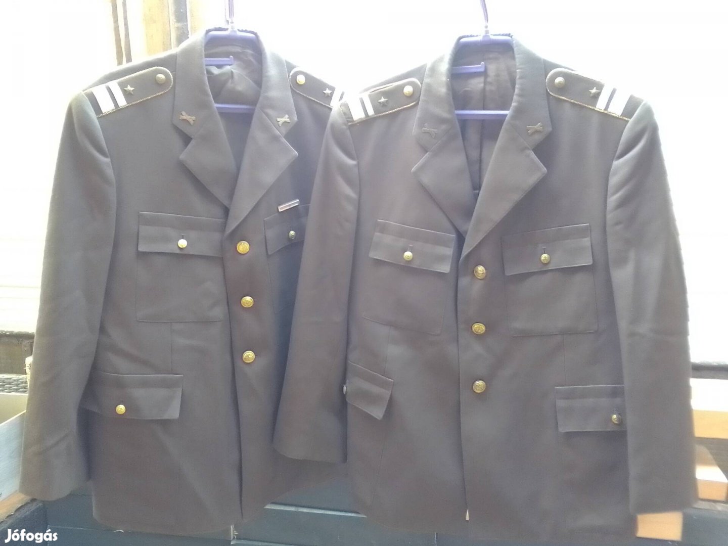 Katonai ruházat 