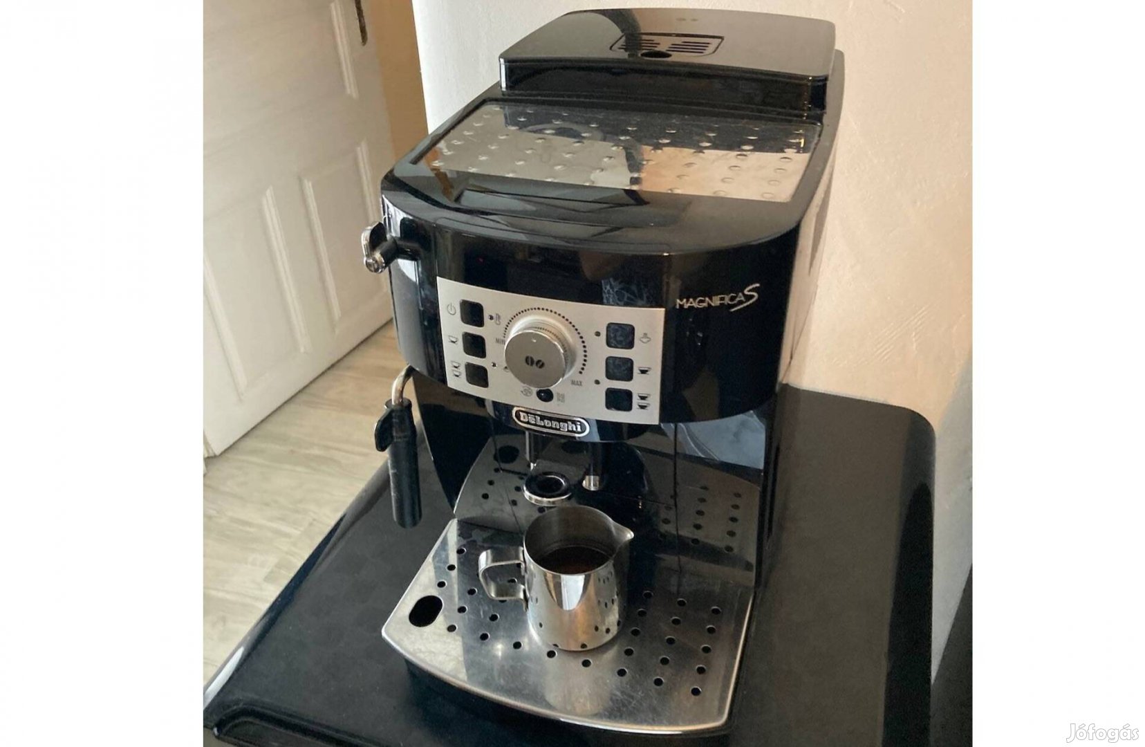 Kávéfőző gép Delonghi örlős