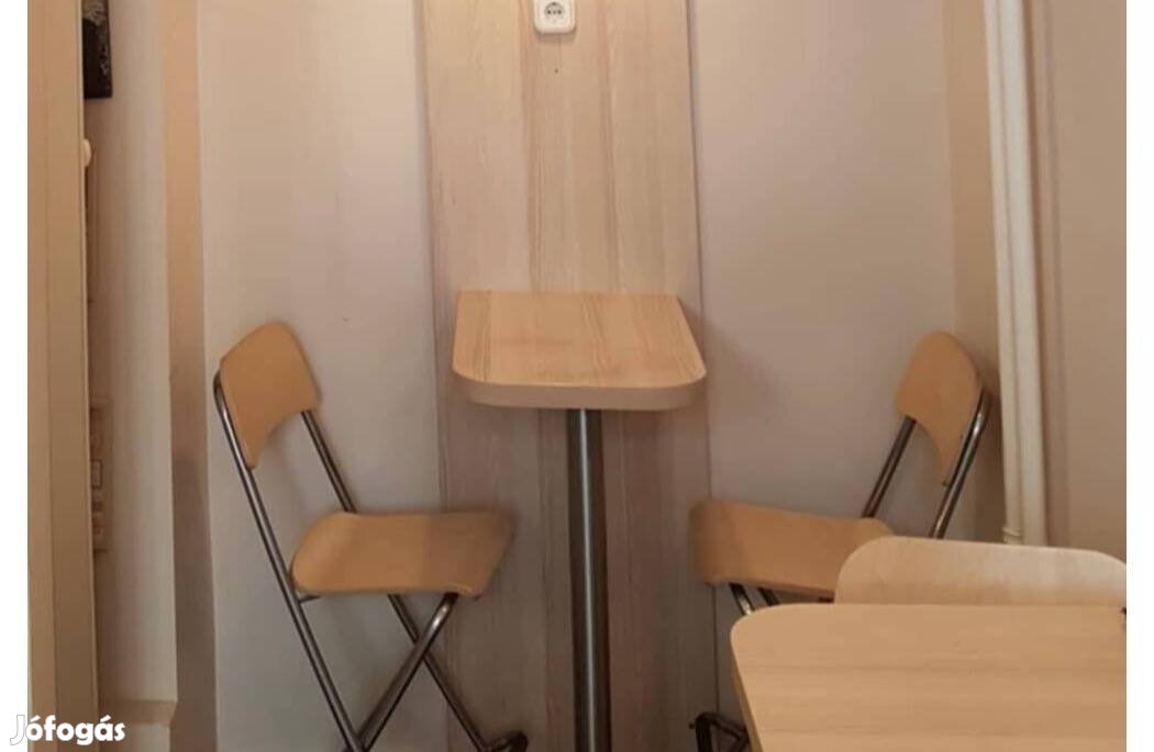 Kávézóba asztal/székek