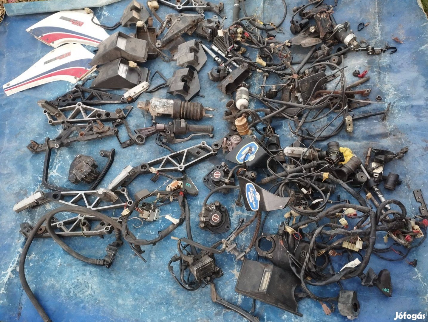 Kawasaki Gpz 1100 Dfi és más Gpz alkatrész