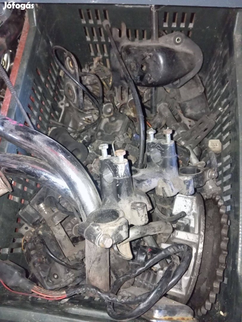 Kawasaki KZ 500 , 550 alkatrészek