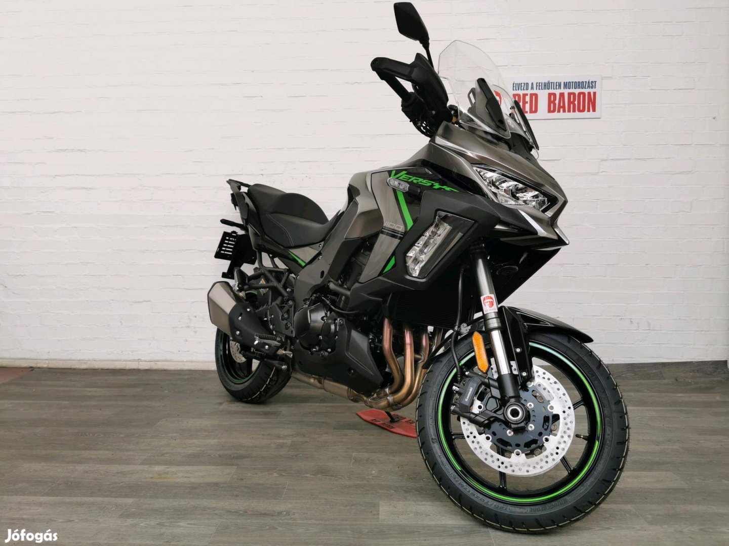 Kawasaki Versys 1100 SE 4+1 év kiterjesztett Re...
