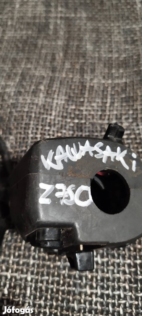Kawasaki Z750 bal oldali kapcsoló 