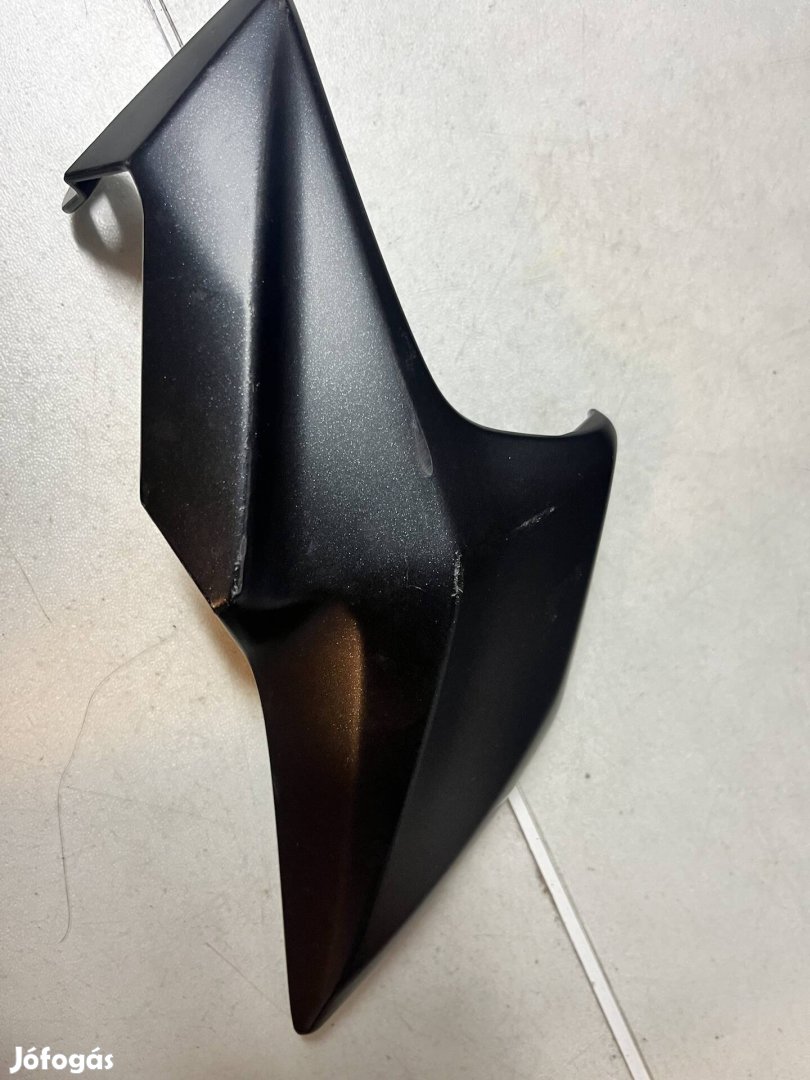 Kawasaki Z900 lámpa mellett idom 