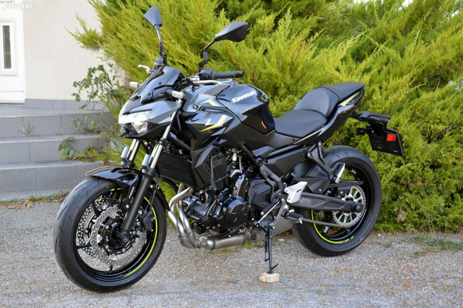 Kawasaki Z 650 ABS.Ktrc.1-Tulaj.KARC és Sérülés...