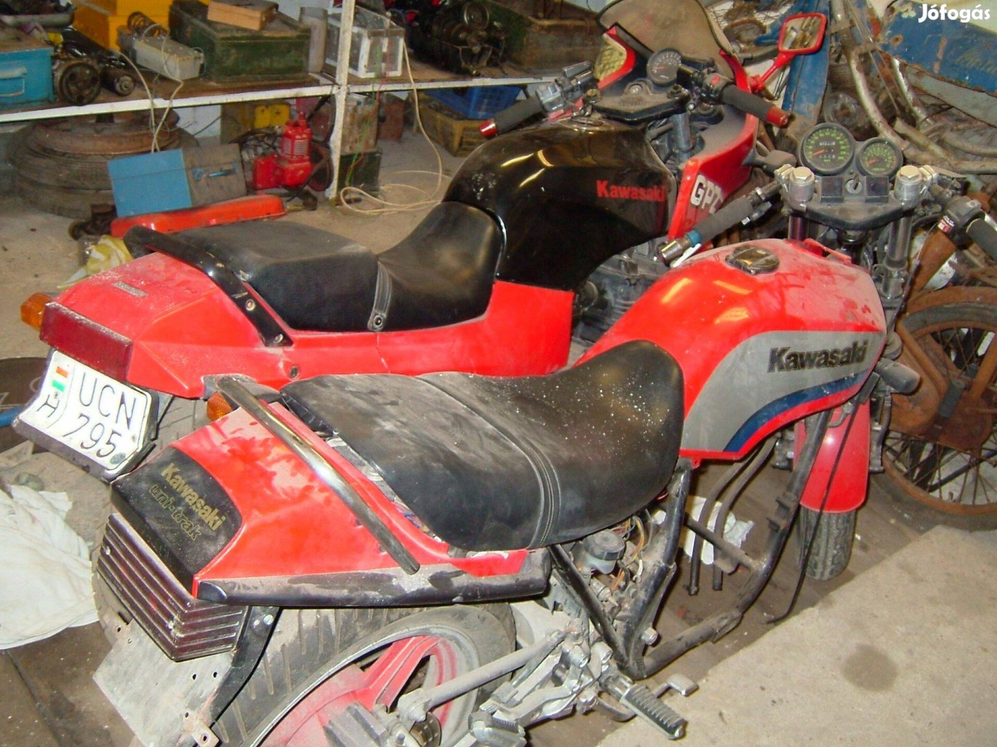 Kawasaki gpz alkatrészek
